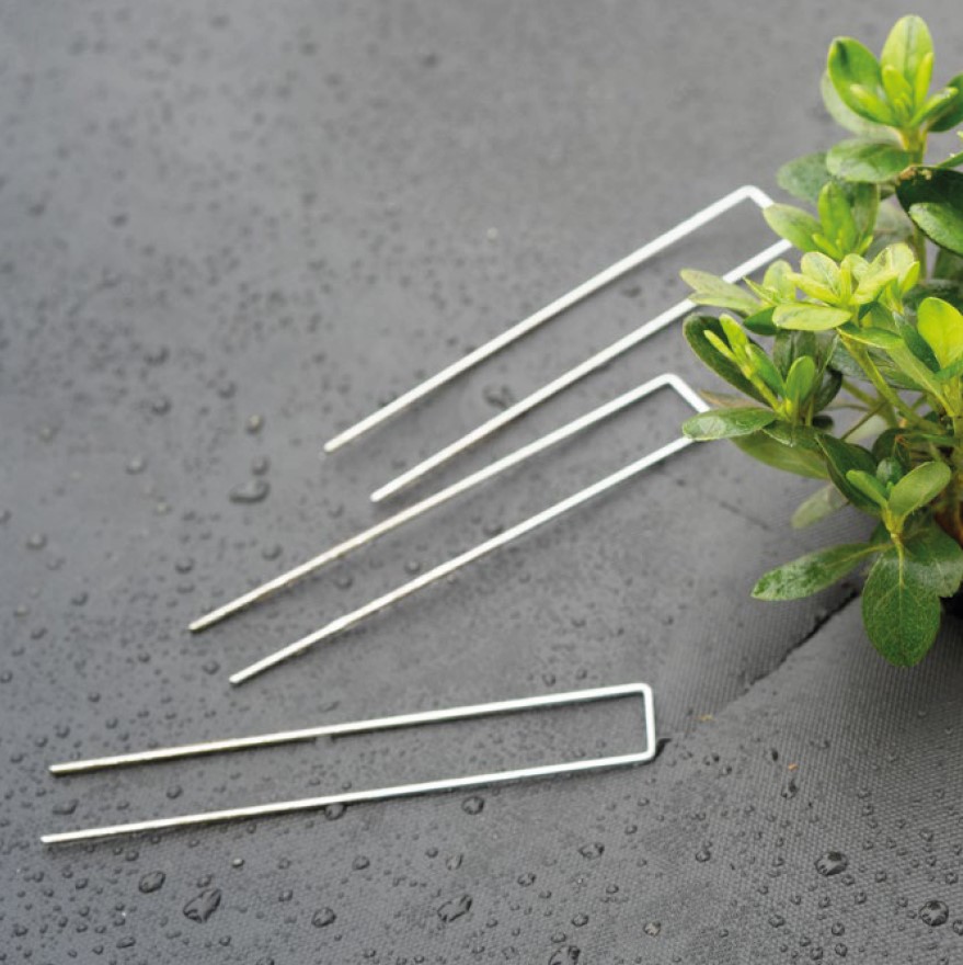 A14CRF Staples rust & acid resistant